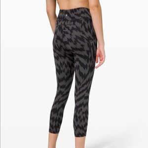 Lululemon Invigorate High-Rise Crop